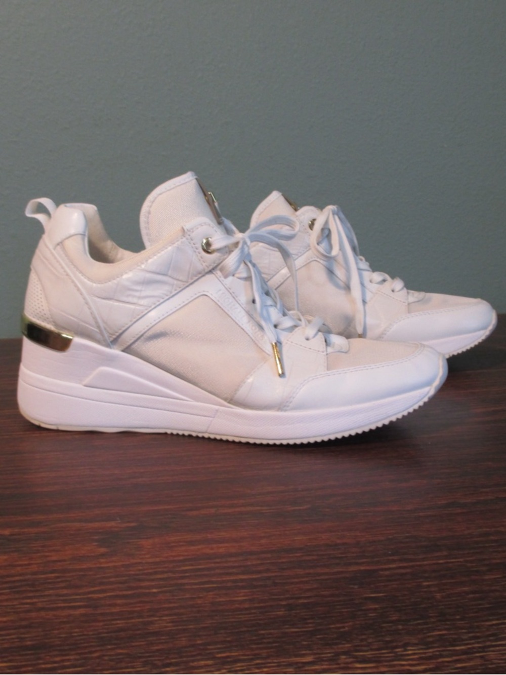 Michael Michael Kors Womens Georgie Wedge Trainer White Nude Gold Croc Size 9.5M